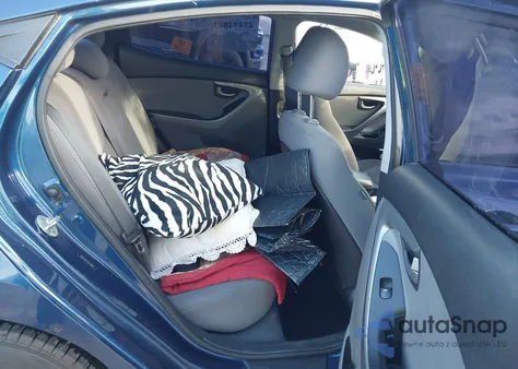 2016 Hyundai Elantra Se z USA, uszkodzony, nr VIN 5NPDH4AE5GH730690